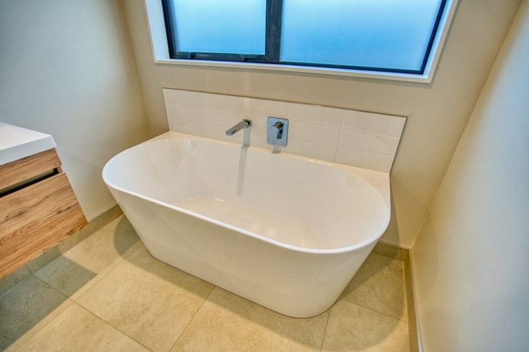 Photo of property in 11a Hinau Crescent, Kaiata, Greymouth, 7805