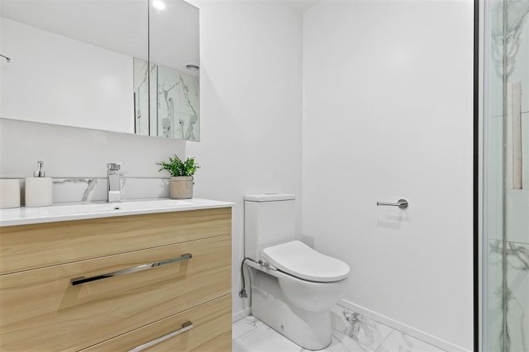 Photo of property in 2/88 Peverel Street, Riccarton, Christchurch, 8041