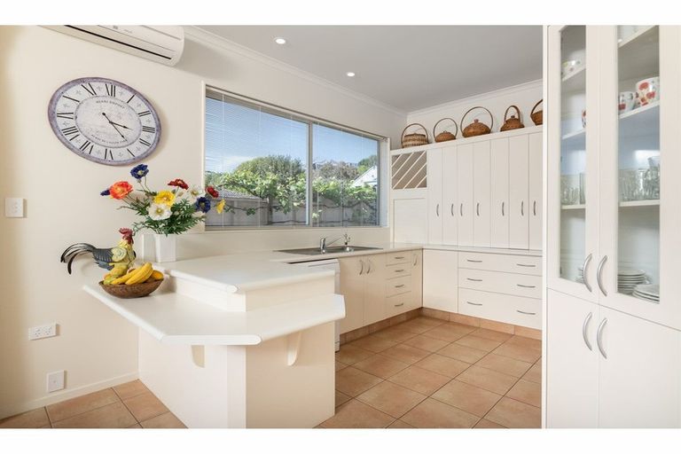 Photo of property in 137 Carlton Street, Bellevue, Tauranga, 3110