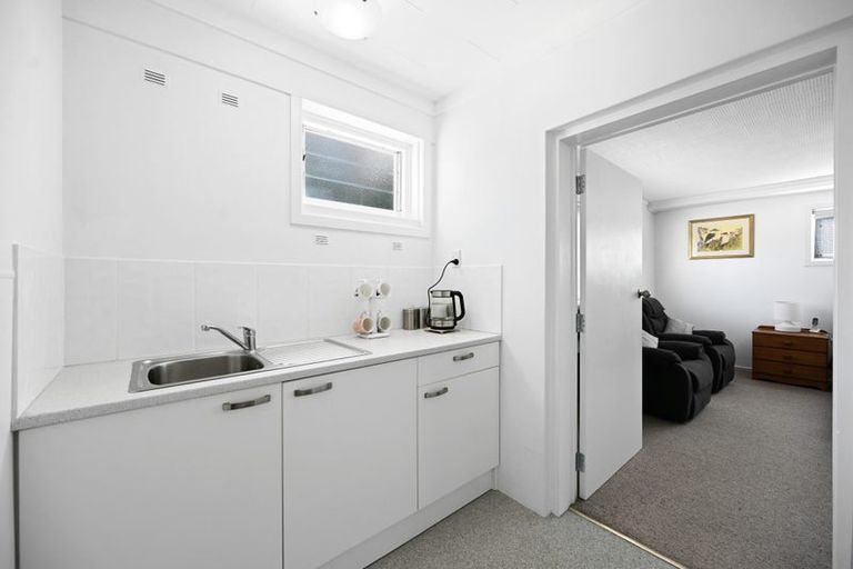 Photo of property in 2 Awatere Avenue, Beerescourt, Hamilton, 3200