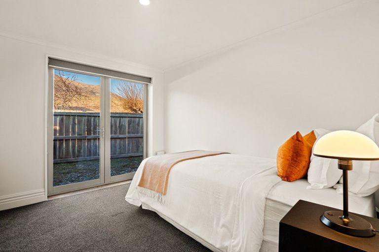 Photo of property in 10 Herries Lane, Lake Hayes, Queenstown, 9304