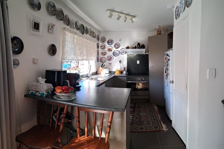 Photo of property in 1/7 Dalkeith Place, Opaheke, Papakura, 2113