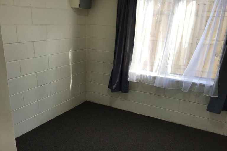 Photo of property in 2 Gorrie Road, Regent, Whangarei, 0112