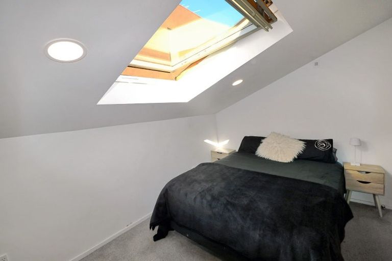 Photo of property in Courtenay Mews Apartments, 13/14 Alpha Street, Te Aro, Wellington, 6011