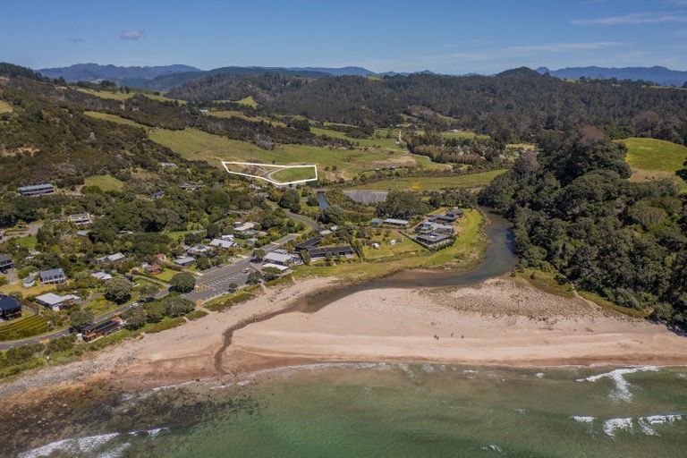 Photo of property in 5 Te Puia Place, Hot Water Beach, 3591