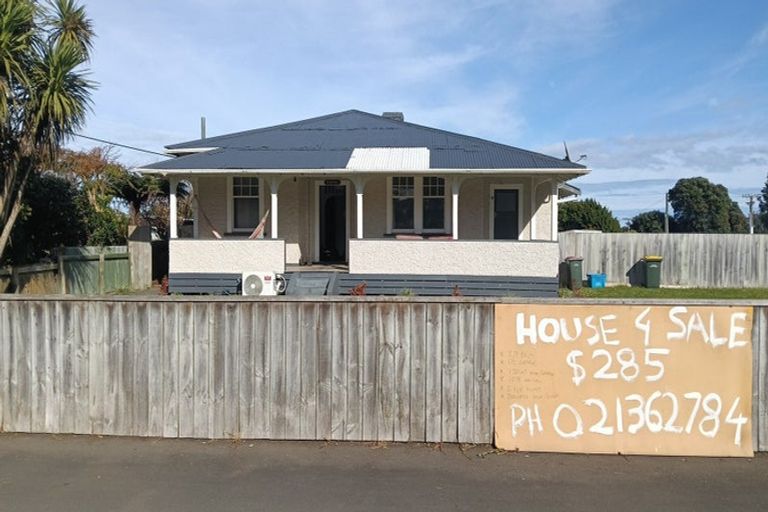 Photo of property in 159 Egmont Street, Patea, 4520