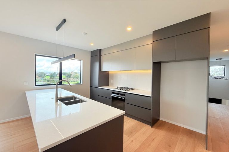 Photo of property in 71 Tributary Parade, Karaka, Papakura, 2113