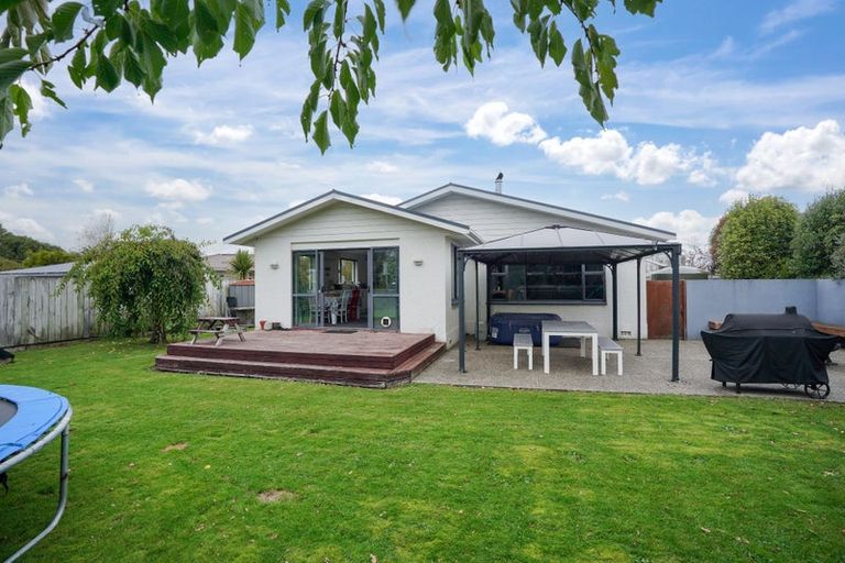 Photo of property in 64 Watt Road, Otatara, Invercargill, 9879