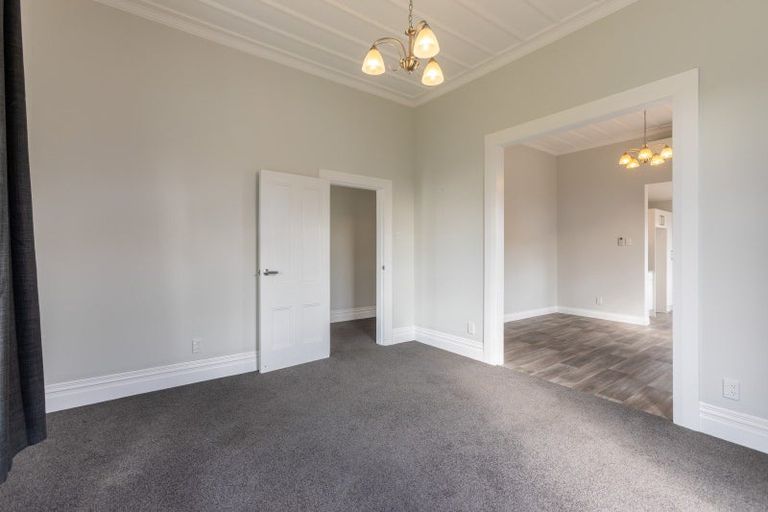 Photo of property in 37 Ross Street, Woodville, 4920