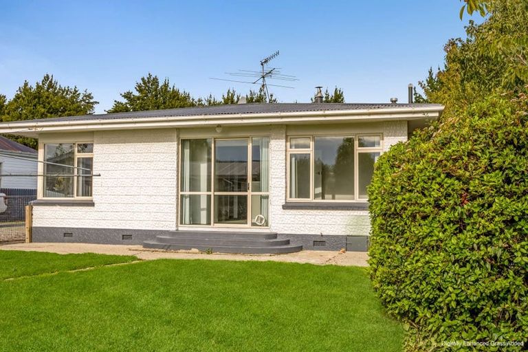 Photo of property in 32 Railway Esplanade, East Gore, Gore, 9710