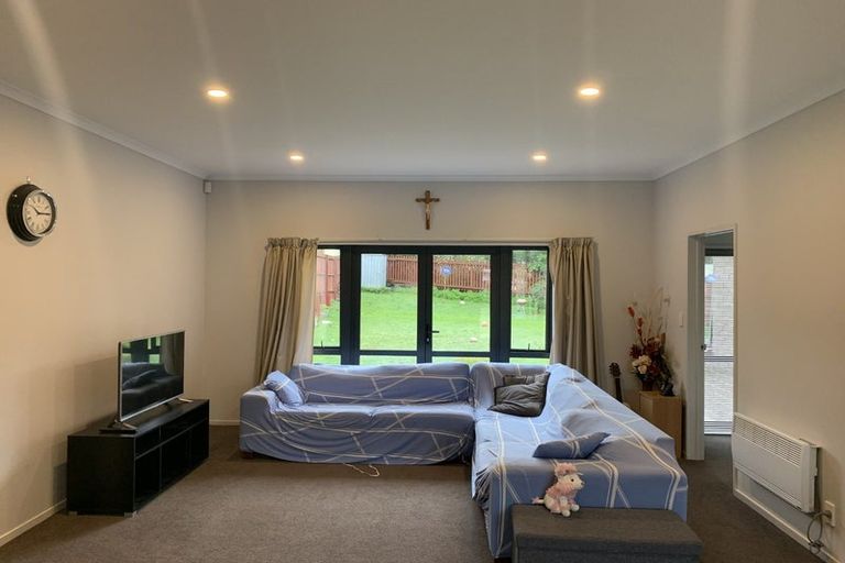 Photo of property in 83 Kaimoana Street, Weymouth, Auckland, 2103