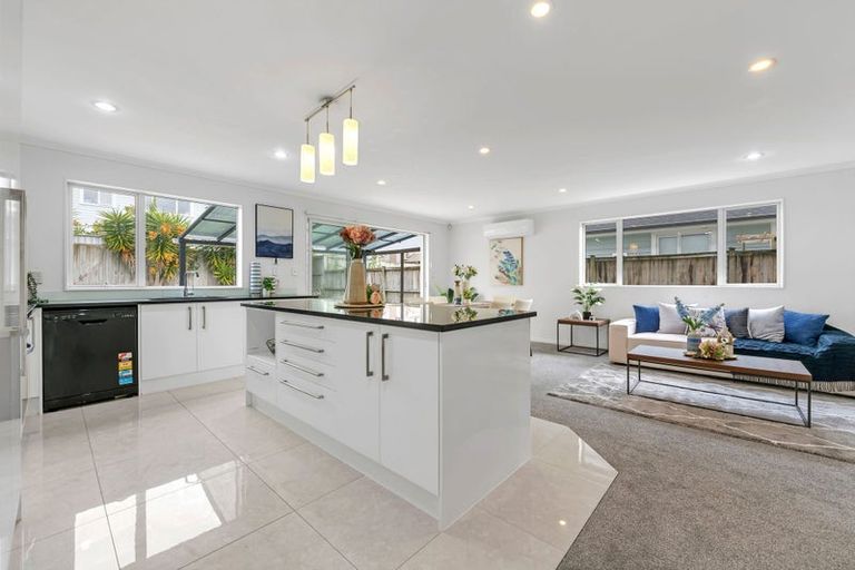 Photo of property in 58 Hughs Way, Flat Bush, Auckland, 2019