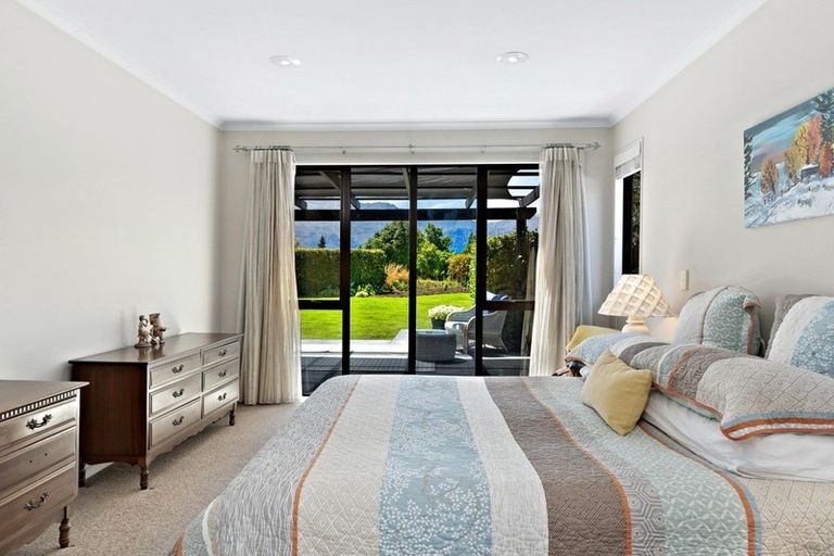 Photo of property in 2 Wellswood Way, Lower Shotover, Queenstown, 9371