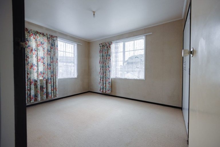 Photo of property in 14 Granville Drive, Massey, Auckland, 0614