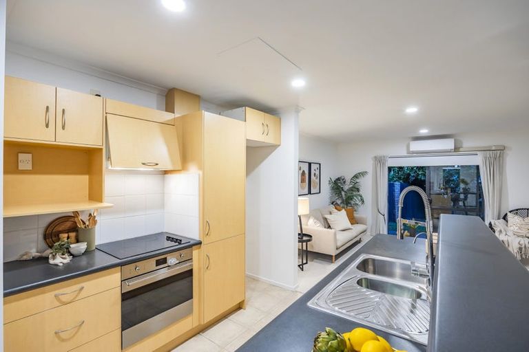 Photo of property in 1/4 Charlenne Close, Ranui, Auckland, 0612