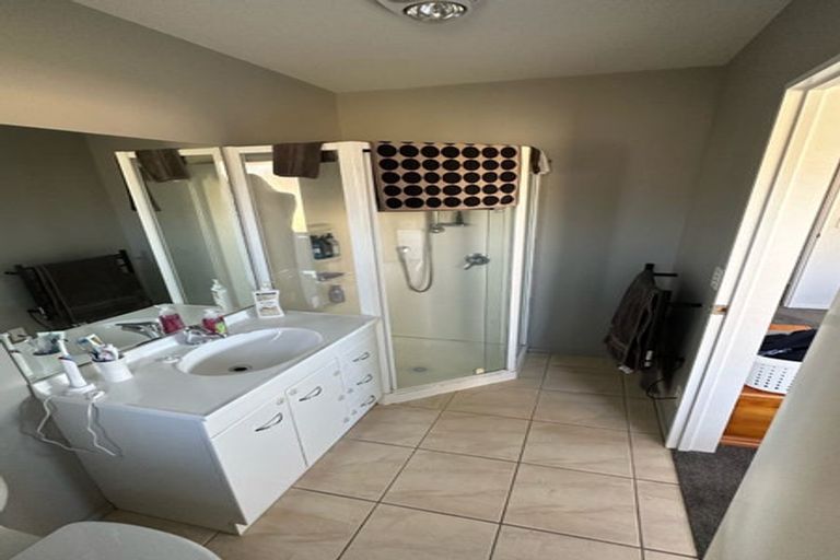 Photo of property in 8 Richard Seddon Drive, Northwood, Christchurch, 8051