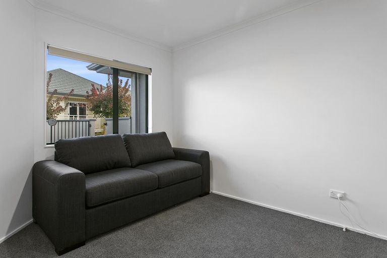 Photo of property in 94 Harvey Street, Waipahihi, Taupo, 3330