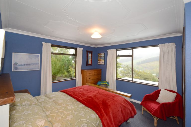 Photo of property in 84 Hocken Street, Kenmure, Dunedin, 9011