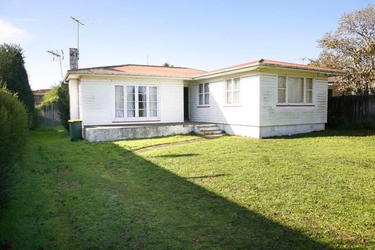 Photo of property in 422 Great South Road, Opaheke, Papakura, 2113