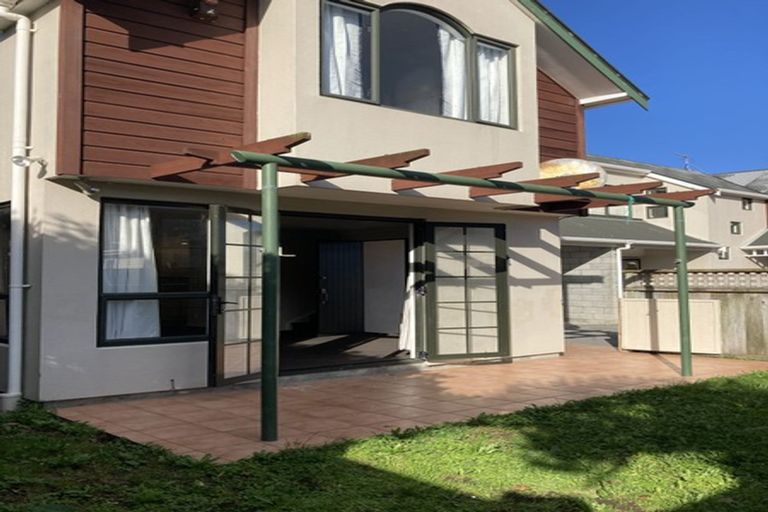 Photo of property in 227 The Parade, Island Bay, Wellington, 6023