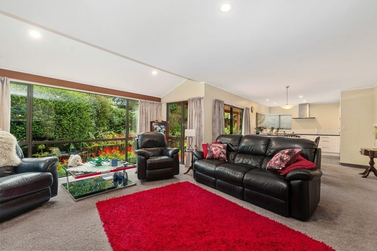 Photo of property in 74c Grand Vue Road, Kawaha Point, Rotorua, 3010
