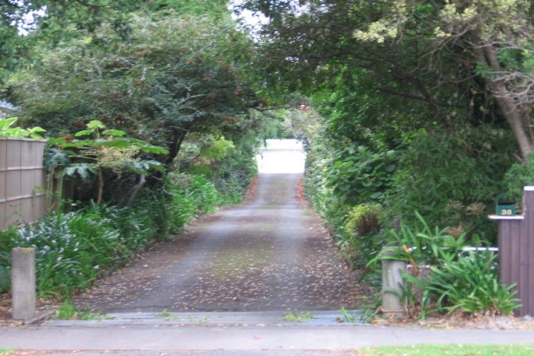 Photo of property in 36 Ngarara Road, Waikanae, 5036