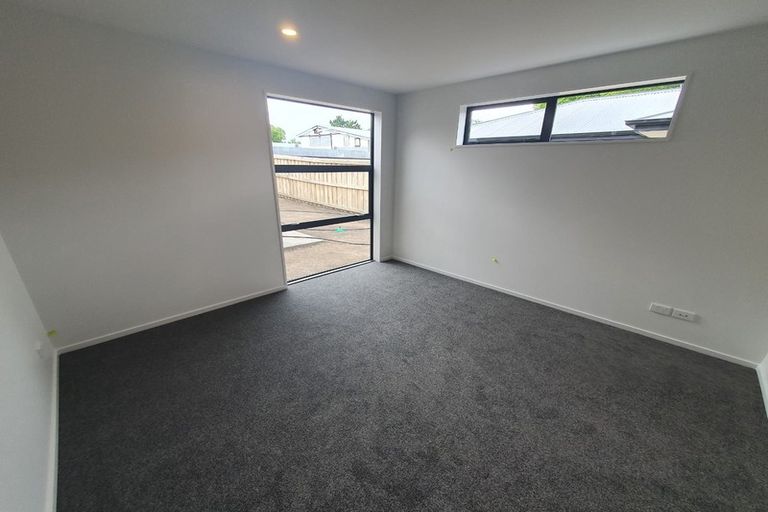 Photo of property in 12 Fairbairn Close, Halswell, Christchurch, 8025