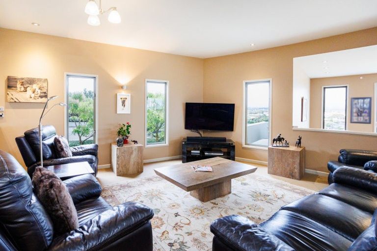 Photo of property in 18 Woodland Grove, Feilding, 4702