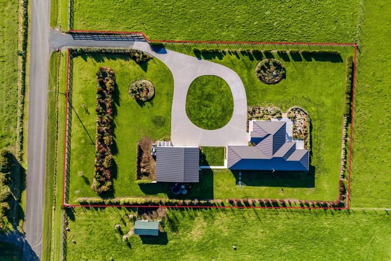 Photo of property in 60 Turangi Road, Motunui, Waitara, 4383
