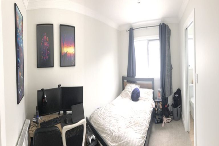 Photo of property in 20u4 Tawa Terrace, Tawa, Wellington, 5028