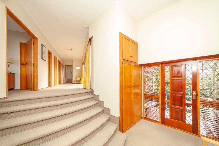 Photo of property in 10 Stormont Place, Avonhead, Christchurch, 8042