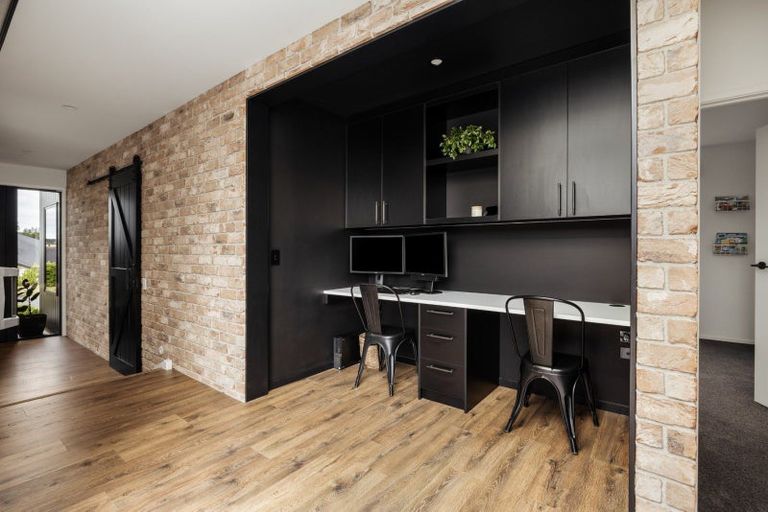 Photo of property in 1 Kiritiana Close, Pyes Pa, Tauranga, 3112