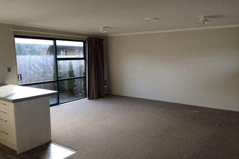 Photo of property in 108u8 Old Farm Road, Hamilton East, Hamilton, 3216