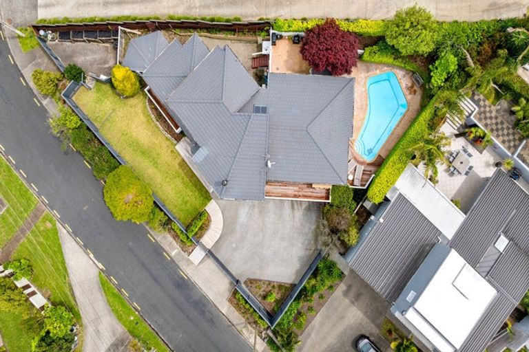 Photo of property in 7 Parr Terrace, Castor Bay, Auckland, 0620