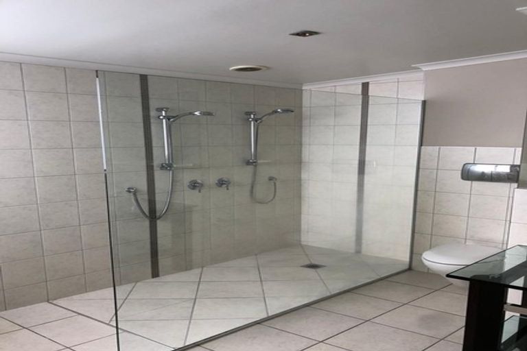 Photo of property in 348 Beach Road, Mairangi Bay, Auckland, 0630