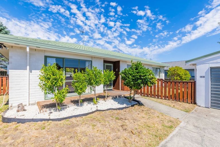 Photo of property in 33 Rosewood Place, Paraparaumu, 5032
