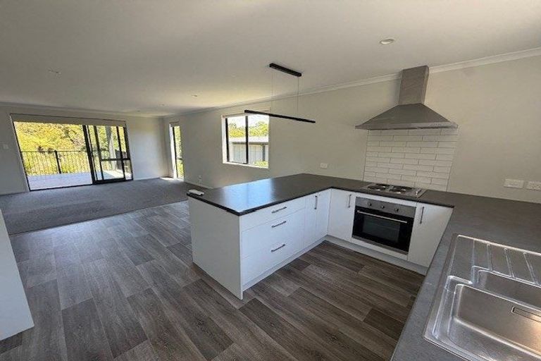 Photo of property in 16 Wrybill Way, Welcome Bay, Tauranga, 3112