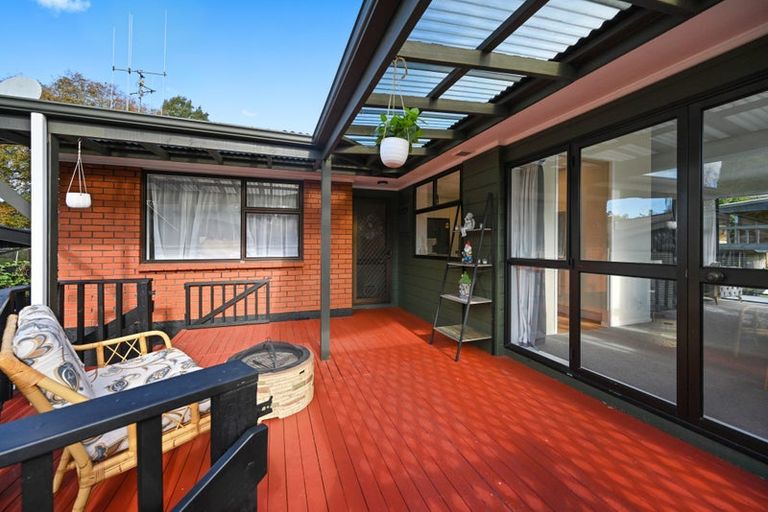 Photo of property in 8 Lorraine Place, Glenview, Hamilton, 3206
