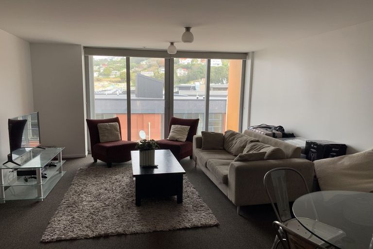 Photo of property in 2u2 Torrens Terrace, Mount Cook, Wellington, 6011