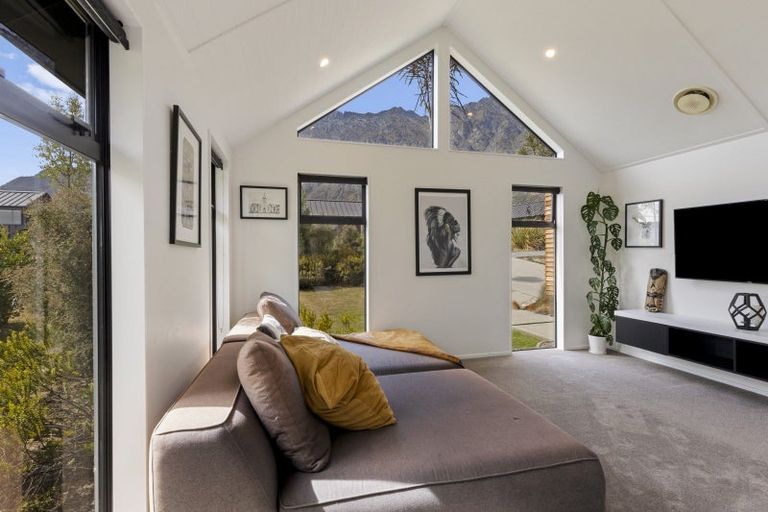 Photo of property in 5 Polperro Court, Jacks Point, Queenstown, 9371