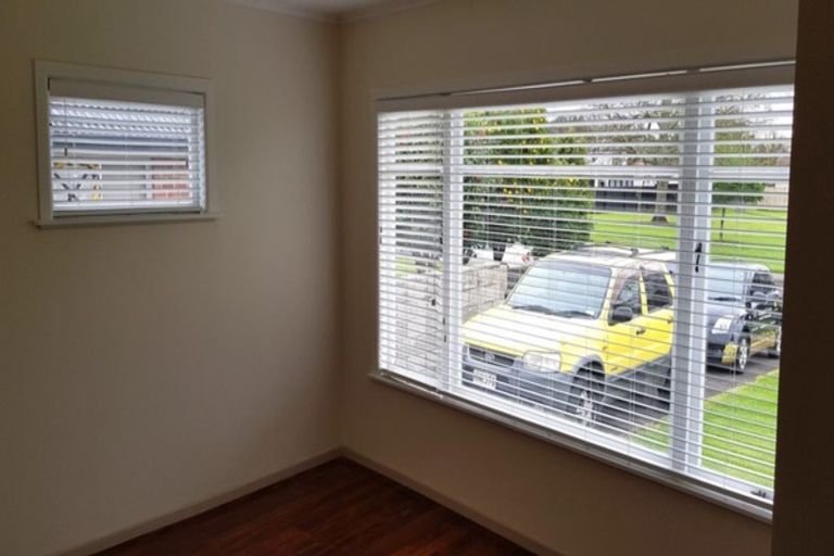 Photo of property in 46 Hallberry Road, Mangere East, Auckland, 2024