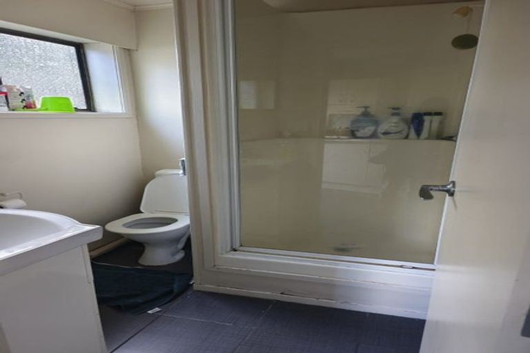 Photo of property in 3 Sunset Road, Totara Vale, Auckland, 0632