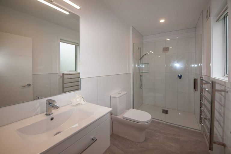 Photo of property in 5 Farnworth Terrace, Churton Park, Wellington, 6037