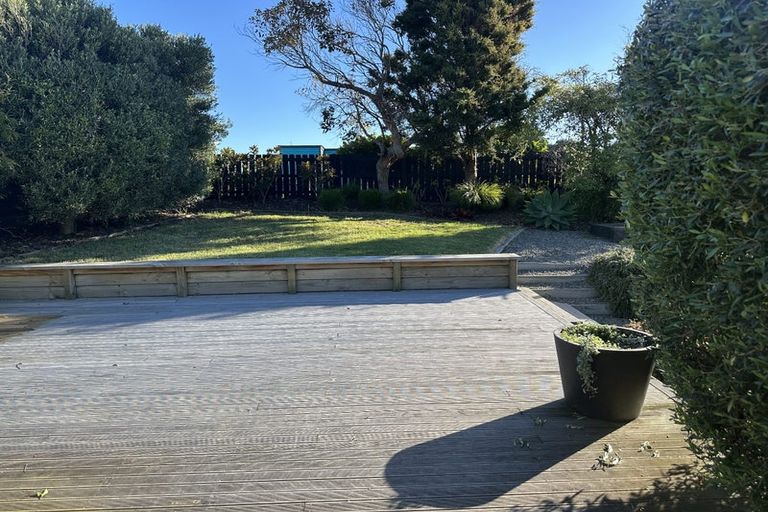 Photo of property in 10 Ngapotiki Street, Paraparaumu Beach, Paraparaumu, 5032
