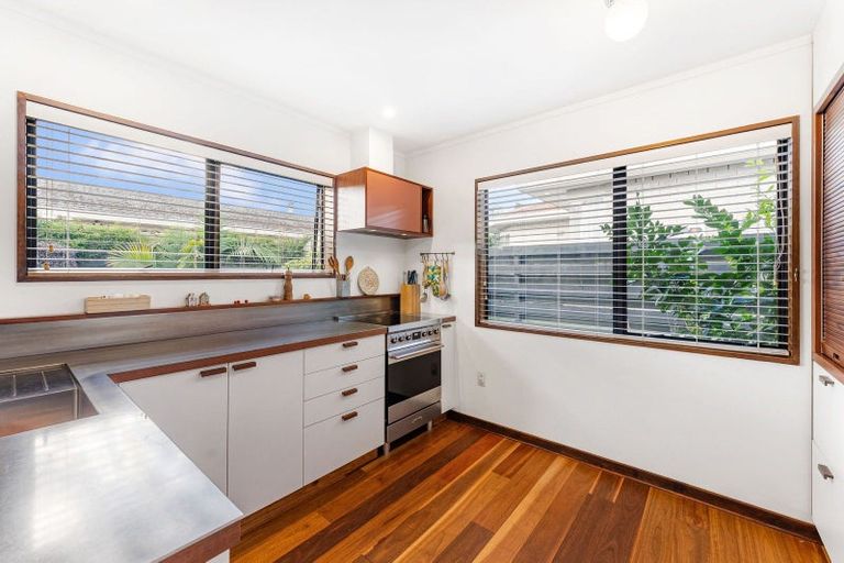 Photo of property in 11c Golf Road, Mount Maunganui, 3116