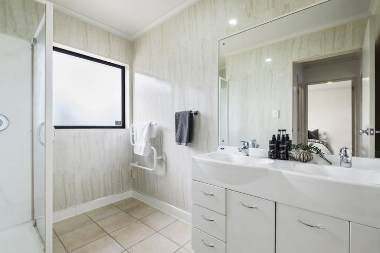 Photo of property in 44 Killybegs Drive, Pinehill, Auckland, 0632