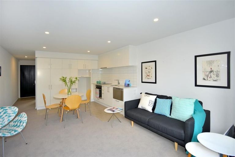 Photo of property in 5/90 Edgeware Road, St Albans, Christchurch, 8014