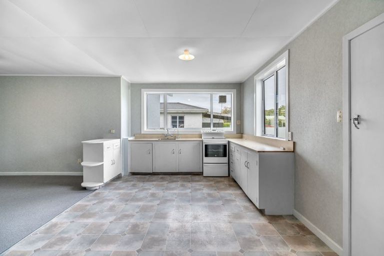 Photo of property in 17 Collingwood Street, Strathern, Invercargill, 9812