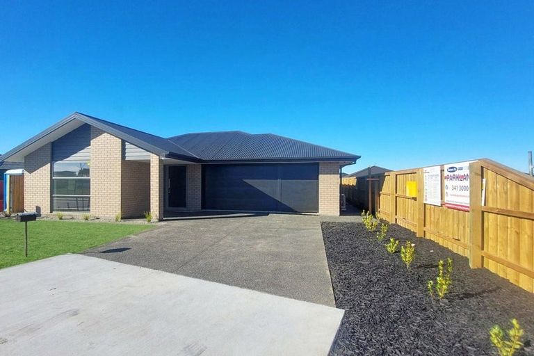 Photo of property in 8 Herridge Street, Woodend, 7691