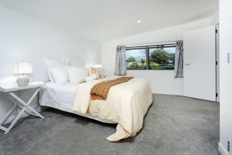 Photo of property in 32b Gulf View Road, Murrays Bay, Auckland, 0630
